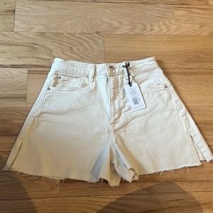 WeWoreWhat High Rise Stretch Twill Denim Boyfriend Short - 25 / Ivory × 1